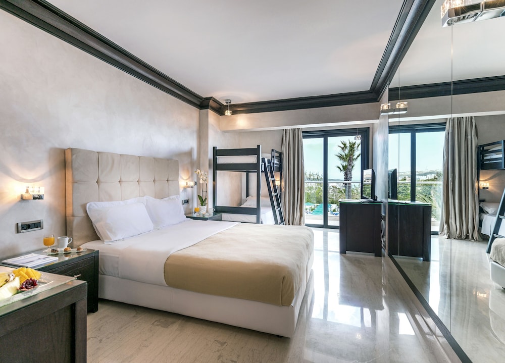 Quadruple Room, Sea View - Photo 1