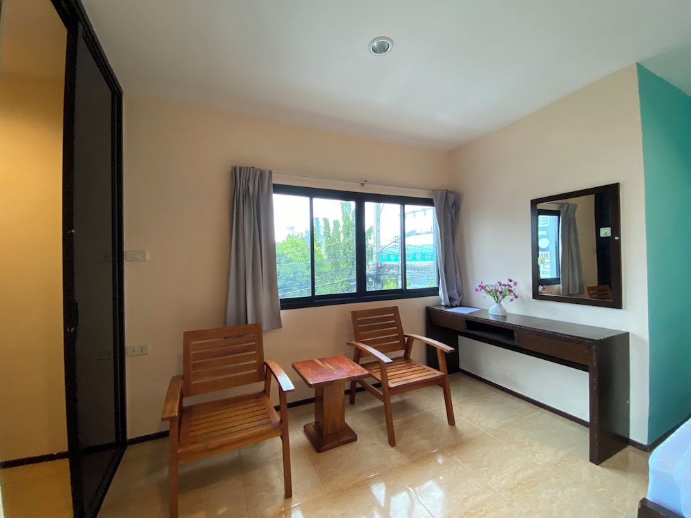 Standard Room - Photo 7