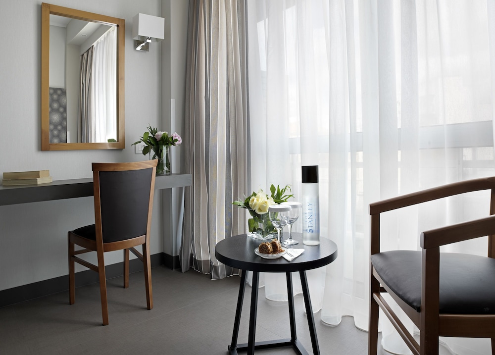 Standard Room - Photo 8