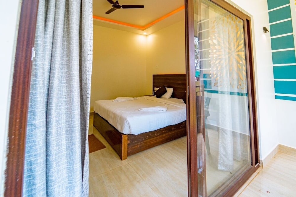 Executive Room - Photo 1