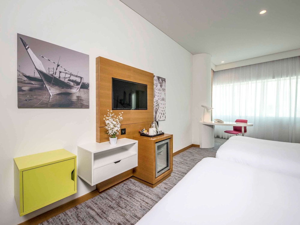 Standard Suite, 2 Twin Beds, City View photo 3