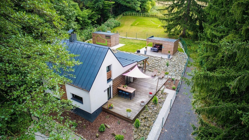 Villa photo 3