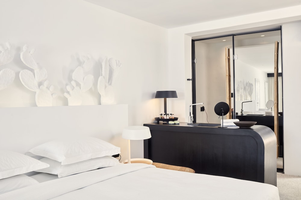 Executive Suite, Private Pool - Photo 1