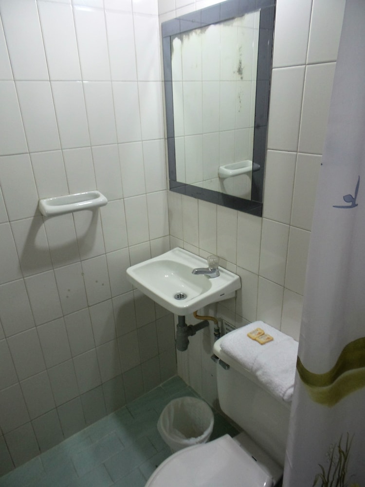 Economy Room photo 3