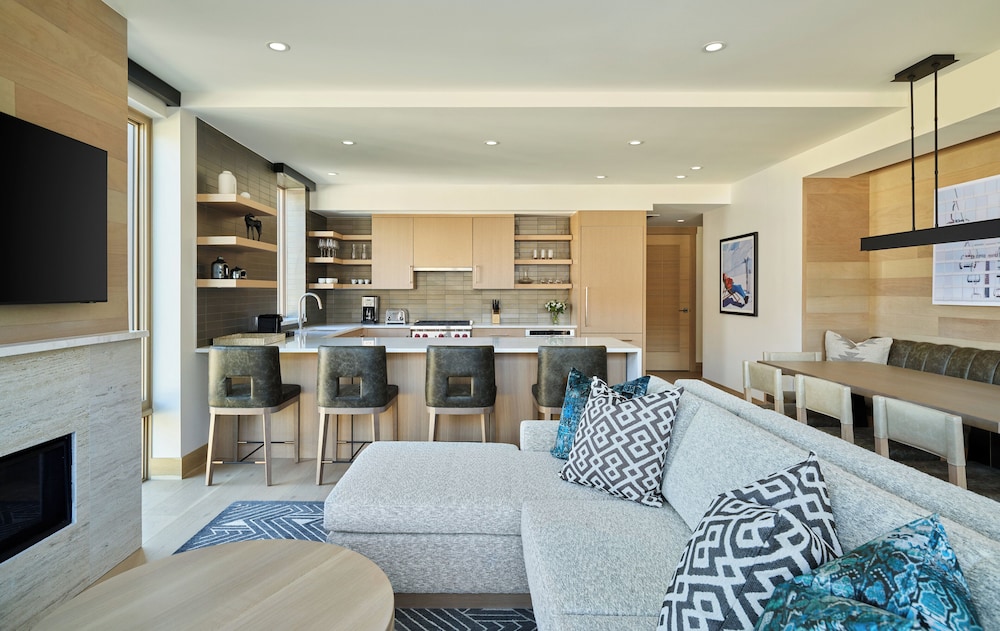 Cirque Two Bedroom Premium Residence - Photo 1