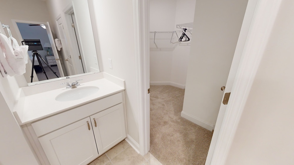 House, 2 Bedrooms photo 3