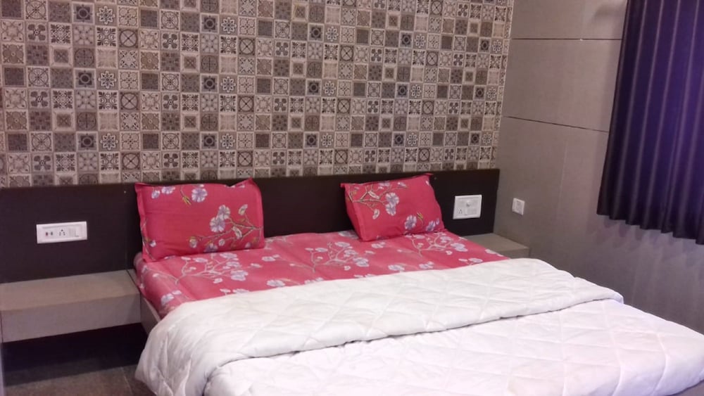 Deluxe Double Room, City View photo 1