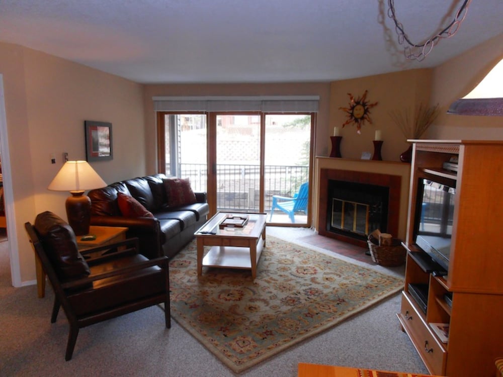 Condo, 1 Bedroom photo 1