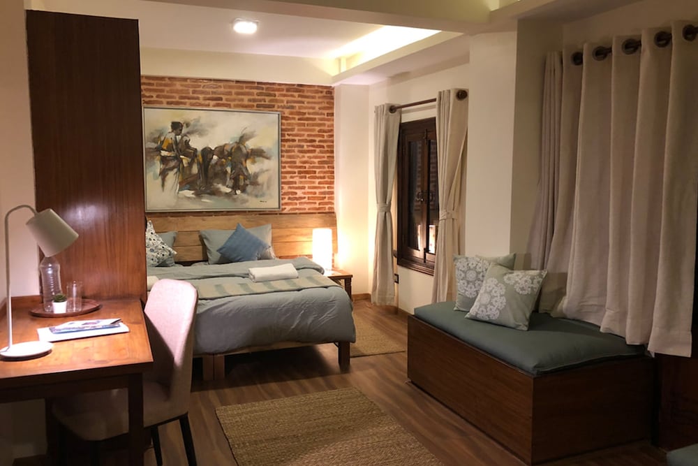 Comfort Studio, 1 King Bed photo 1