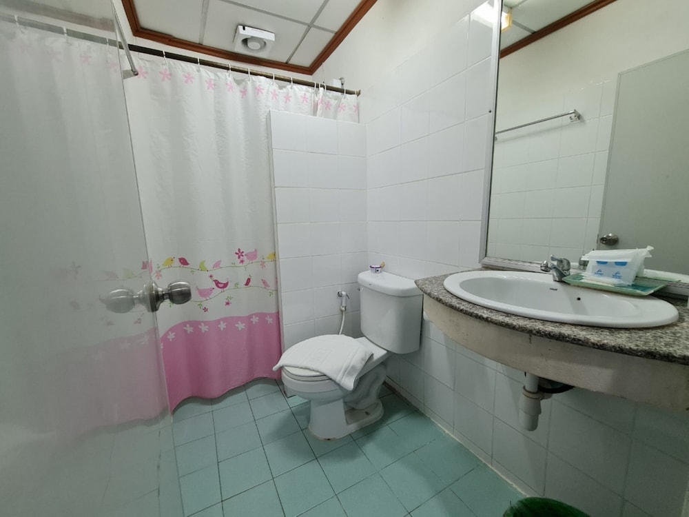 Standard Twin Room photo 2