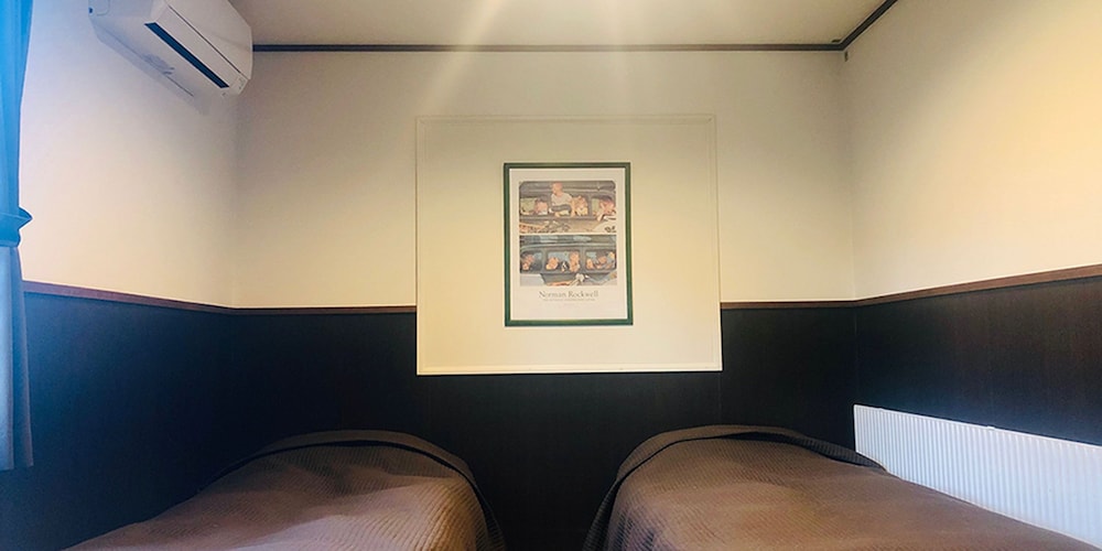 Basic Twin Room
