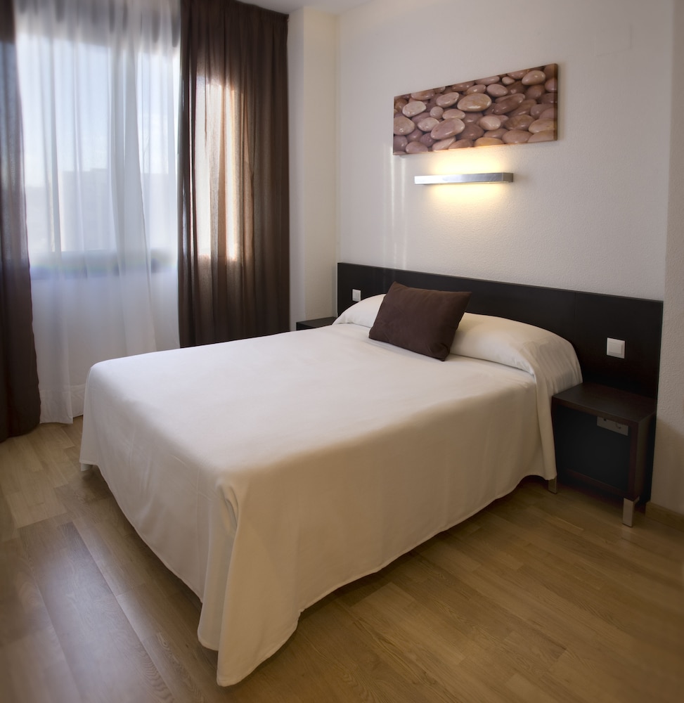 Apartment, 2 Bedrooms (CUADRUPLE) - Photo 1