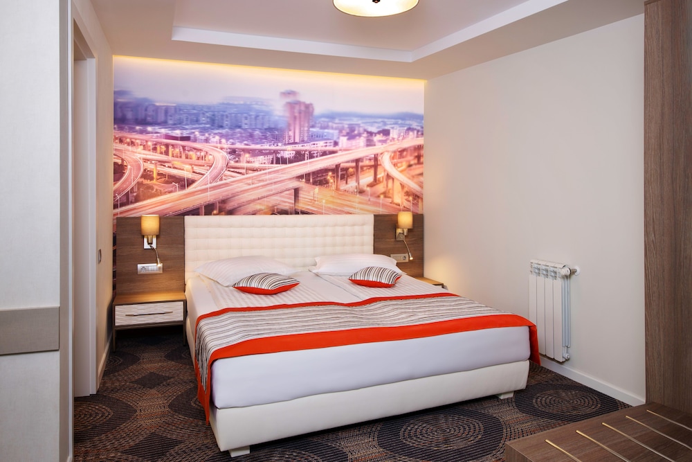Standard Studio, Kitchenette, City View