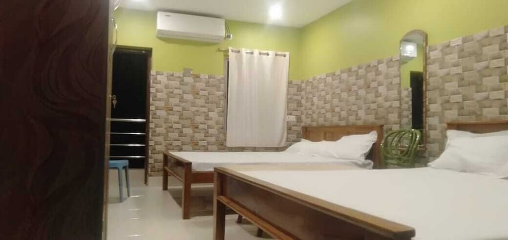 Family Quadruple Room, Multiple Beds, Garden View photo 3