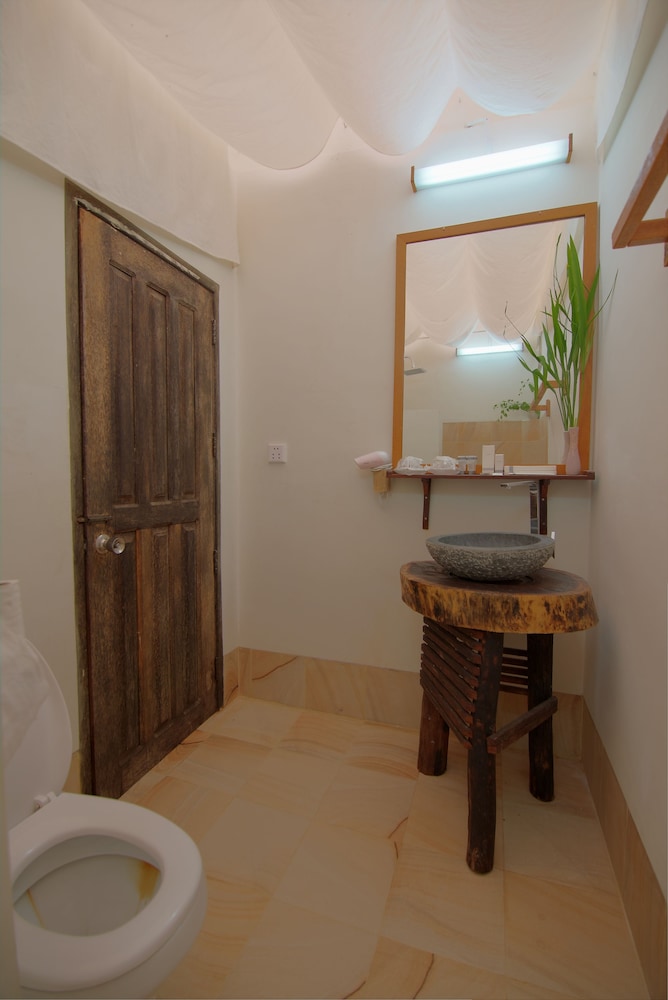 Private Palm Bungalow Double - Photo 9