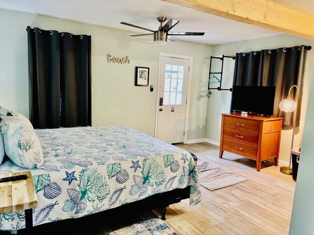 Deluxe Studio Suite photo 3