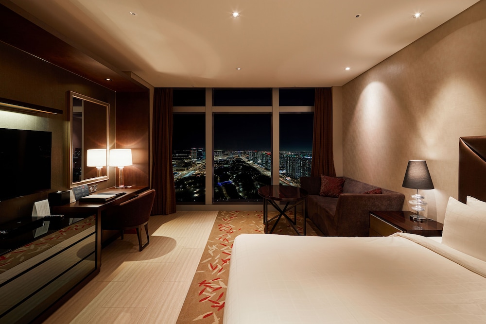 [Visit Korea Giveaway] Studio Deluxe Double Room