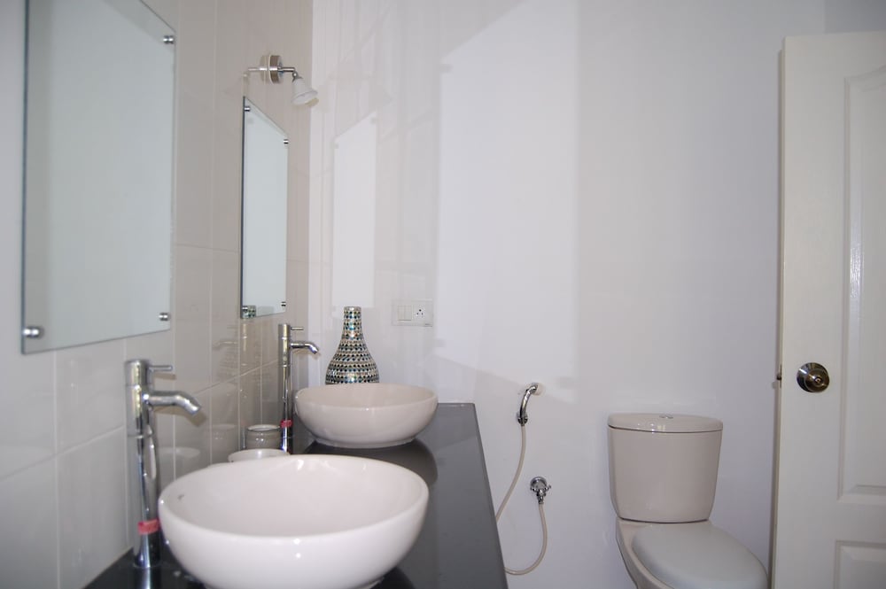 Luxury Villa, 3 Bedrooms, Smoking photo 3