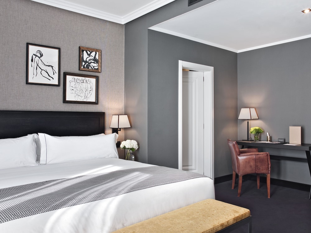 Classic Quadruple Room