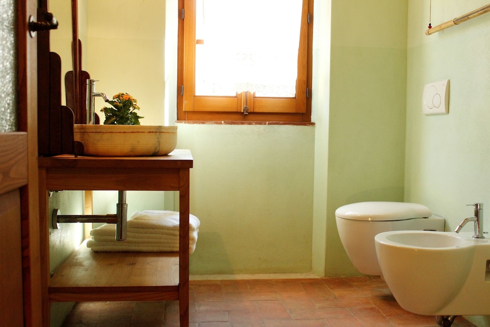 Traditional Triple Room, 1 Bedroom, Non Smoking, Private Bathroom photo 2