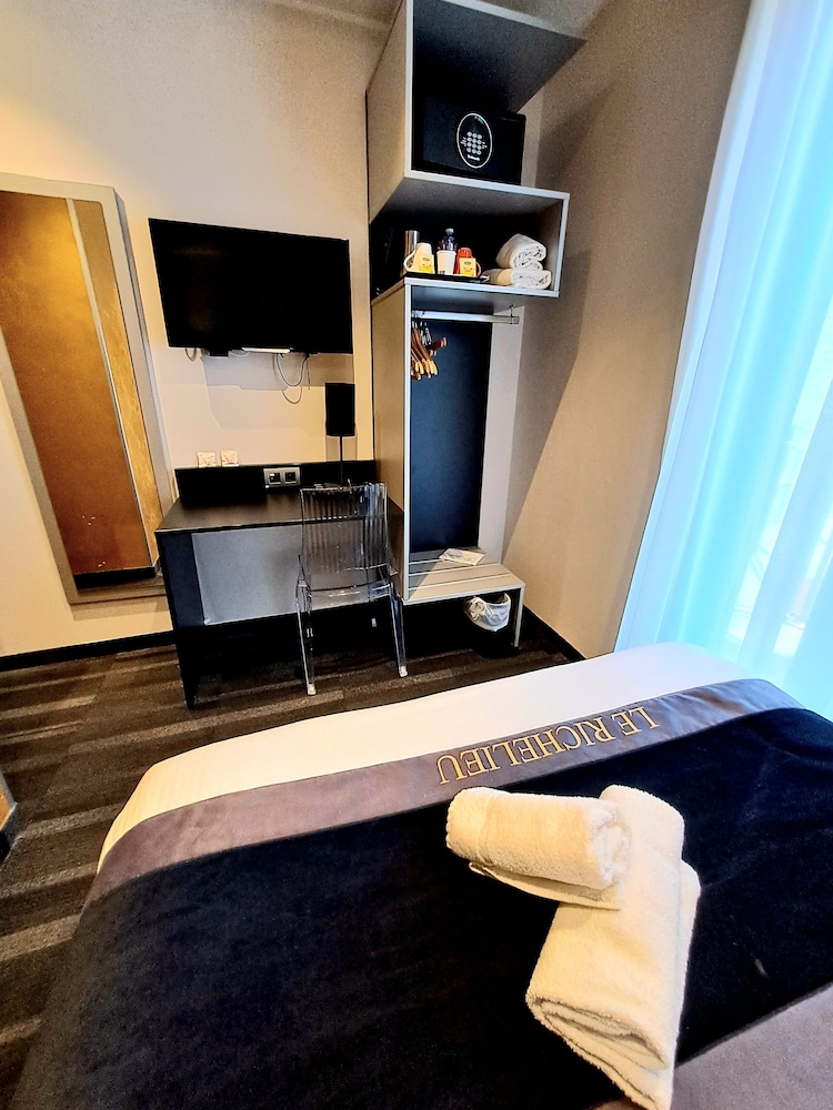 Standard Single Room photo 2