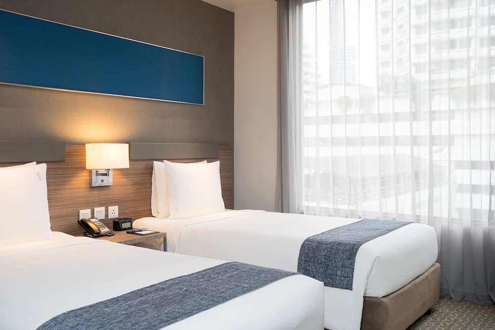 Standard Room, 2 Twin Beds (Front of Building, Free Breakfast) photo 3