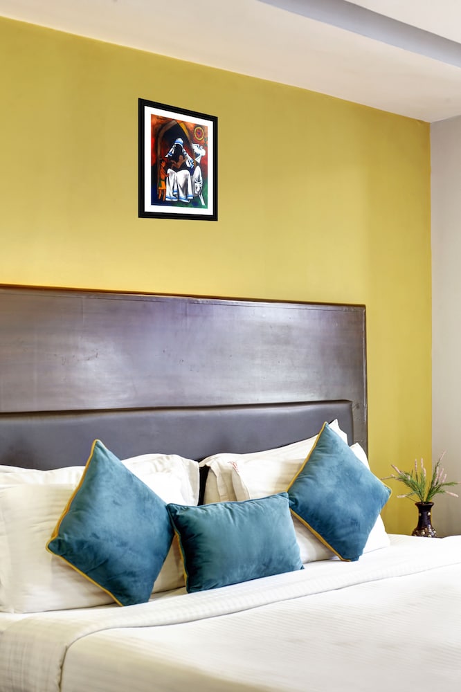 Deluxe Room - Photo 26