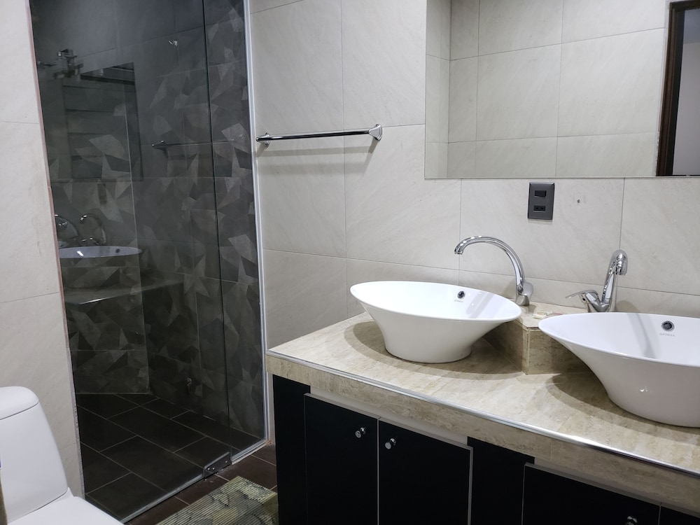 Luxury Apartment, 2 Bedrooms photo 2