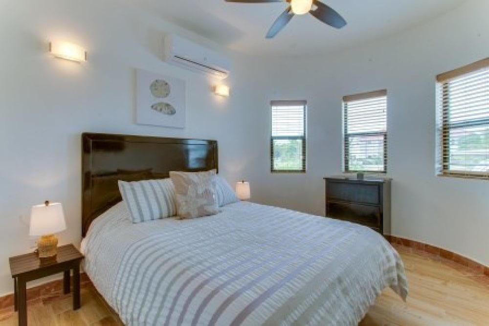 Premium Villa, Multiple Bedrooms, Non Smoking, Ocean View photo 3