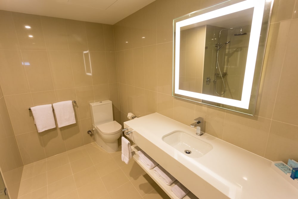 Superior Room, 1 King Bed - Photo 7