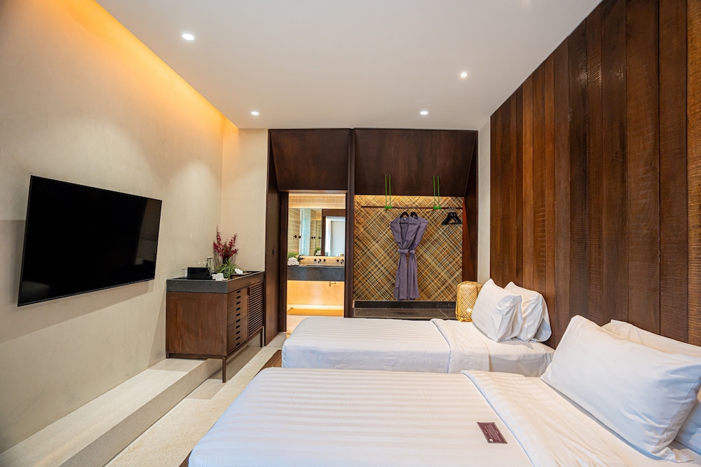 Suite (Lux) - Photo 14