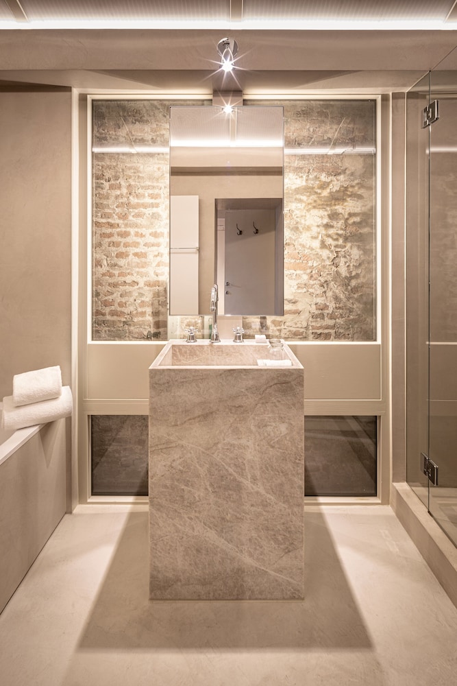 Executive Room, Canal View (Royal) photo 3
