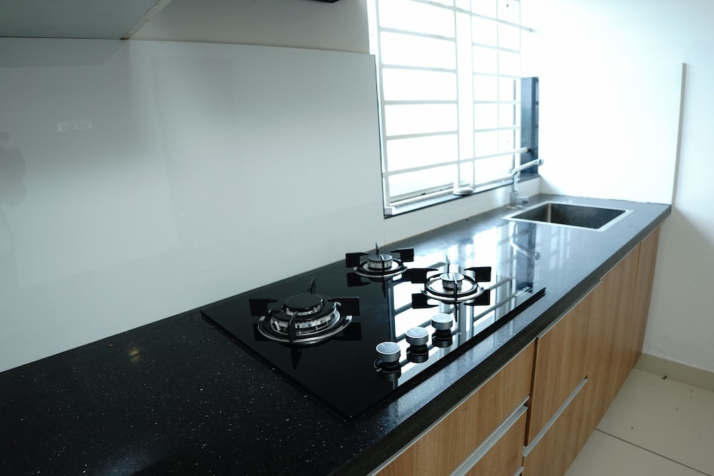 Deluxe Apartment, 3 Bedrooms, Valley View, Slope side photo 3