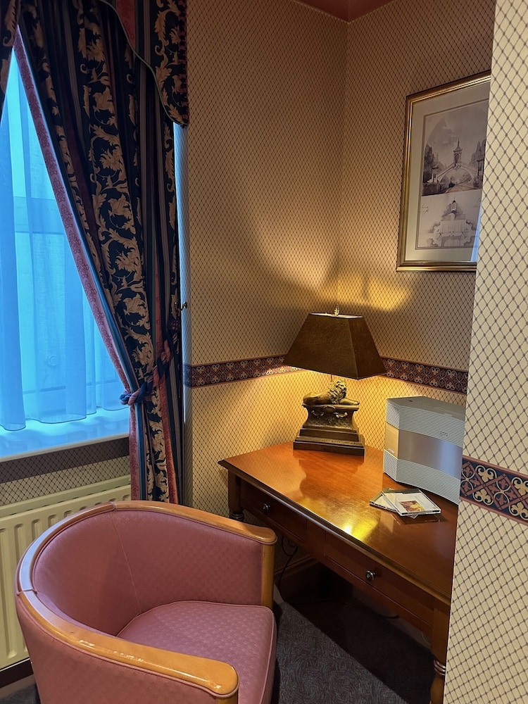 Suite - Photo 2