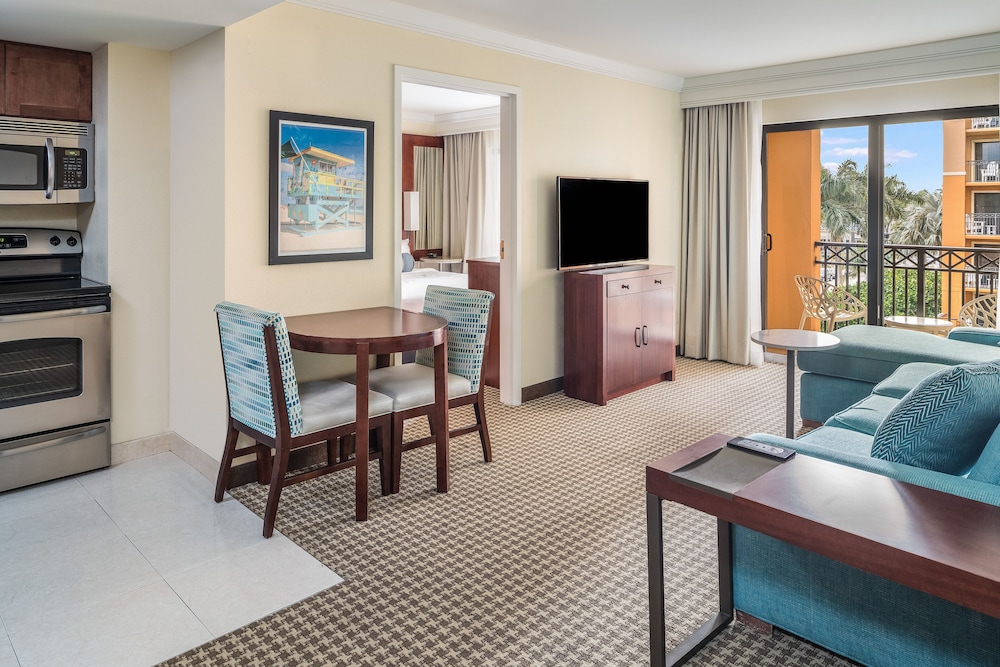 Suite, 2 Bedrooms, Kitchen, Pool View