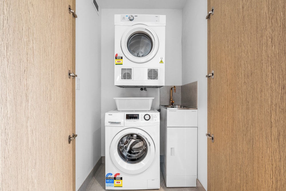 1 Bedroom Apartment - Photo 4