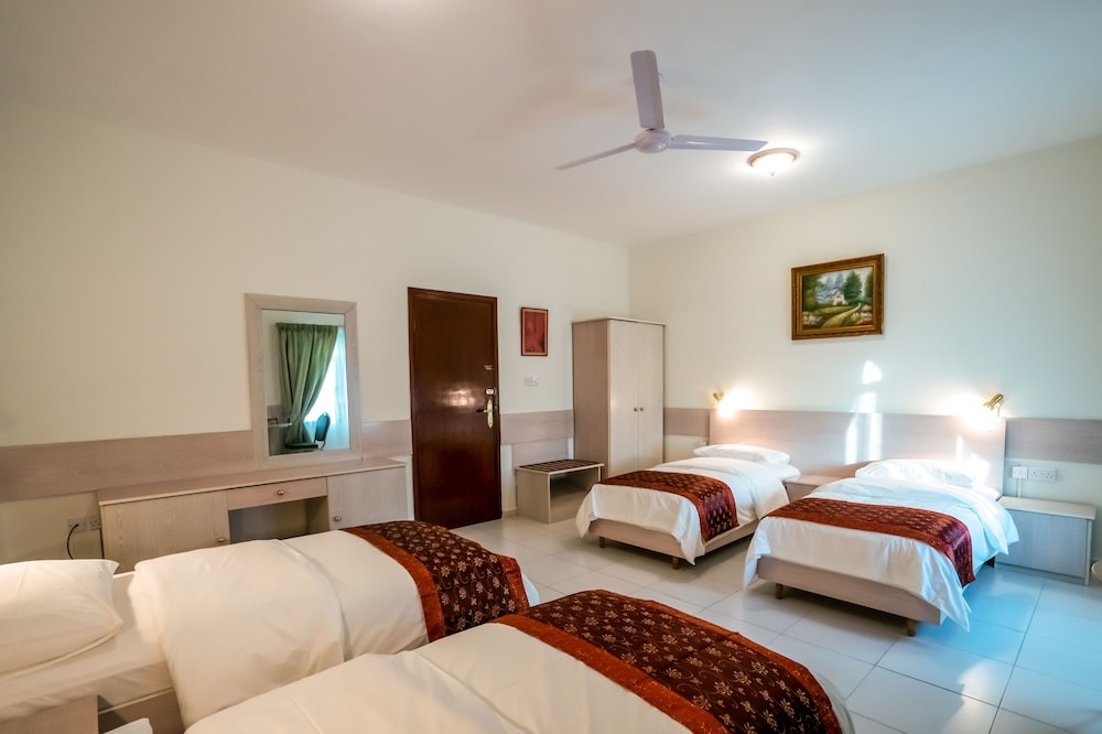 Basic Room, Connecting Rooms photo 1