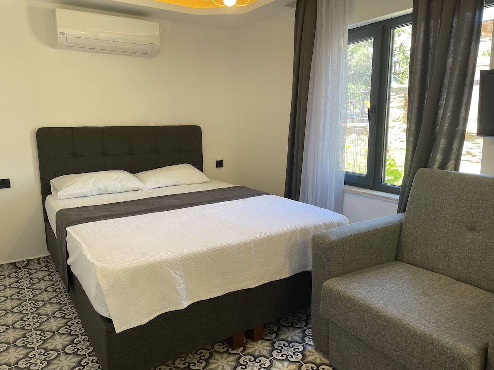 Standard Double Room - Photo 5