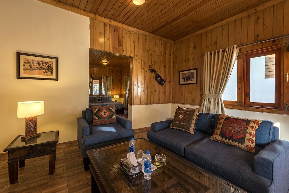 Luxury Small Cottage photo 1