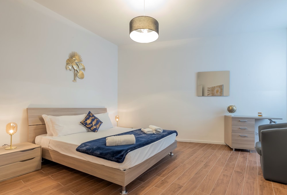 Family Apartment (Via Varese 17)