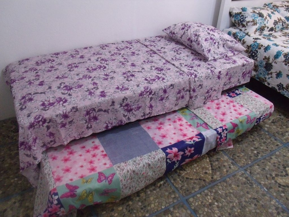 Family House, Multiple Beds, Non Smoking photo 3