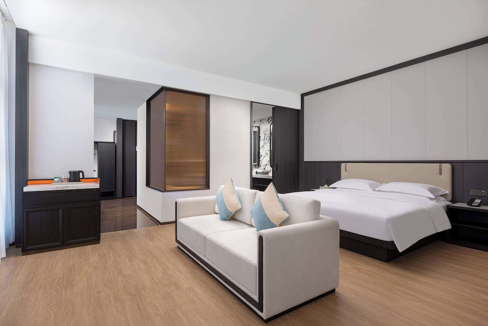 Executive Room, 1 King Bed, Non Smoking
