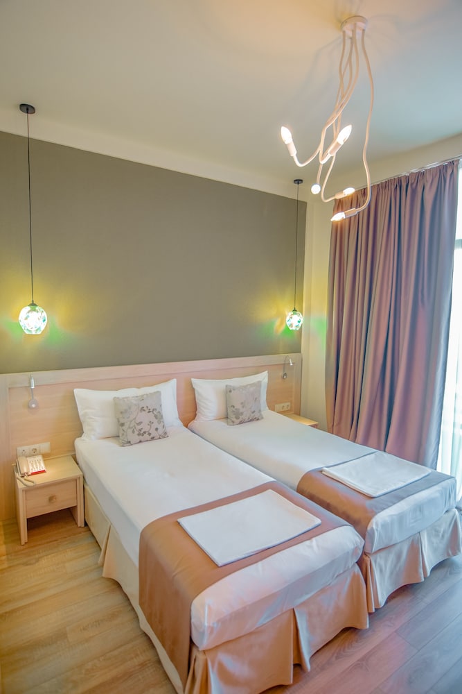 Standard Twin Room, 1 Bedroom, Mountain View