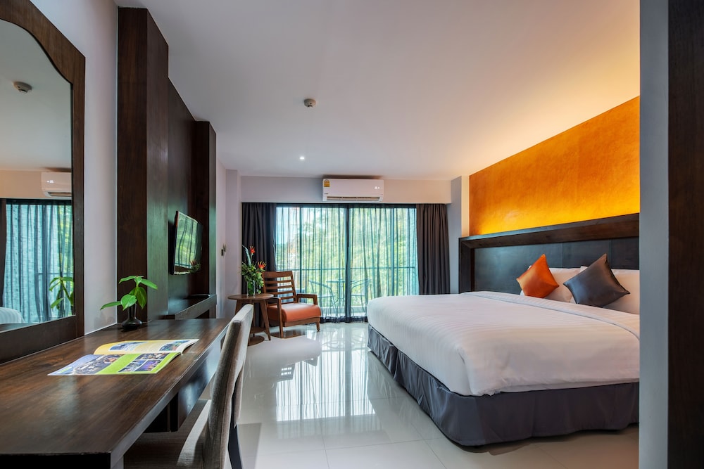 Deluxe Room - Photo 5