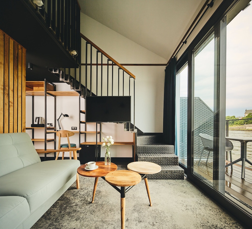 Premium Room - Photo 3