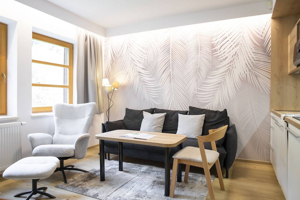 Apartment, 2 Bedrooms, Annex Building