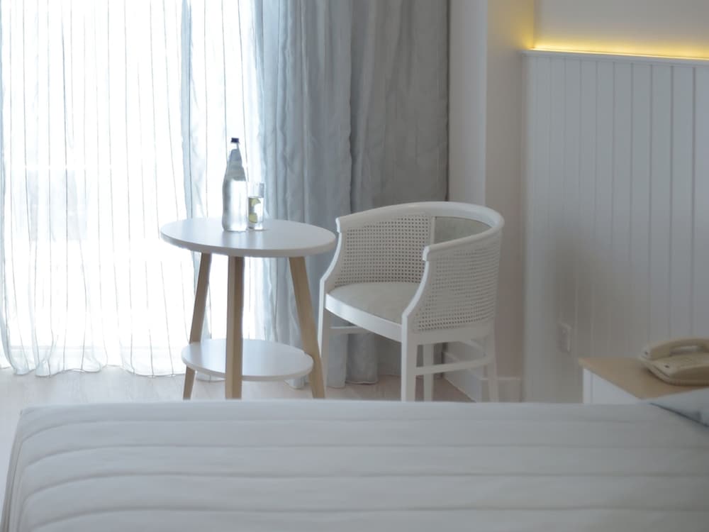 Double Room, Partial Sea View photo 3