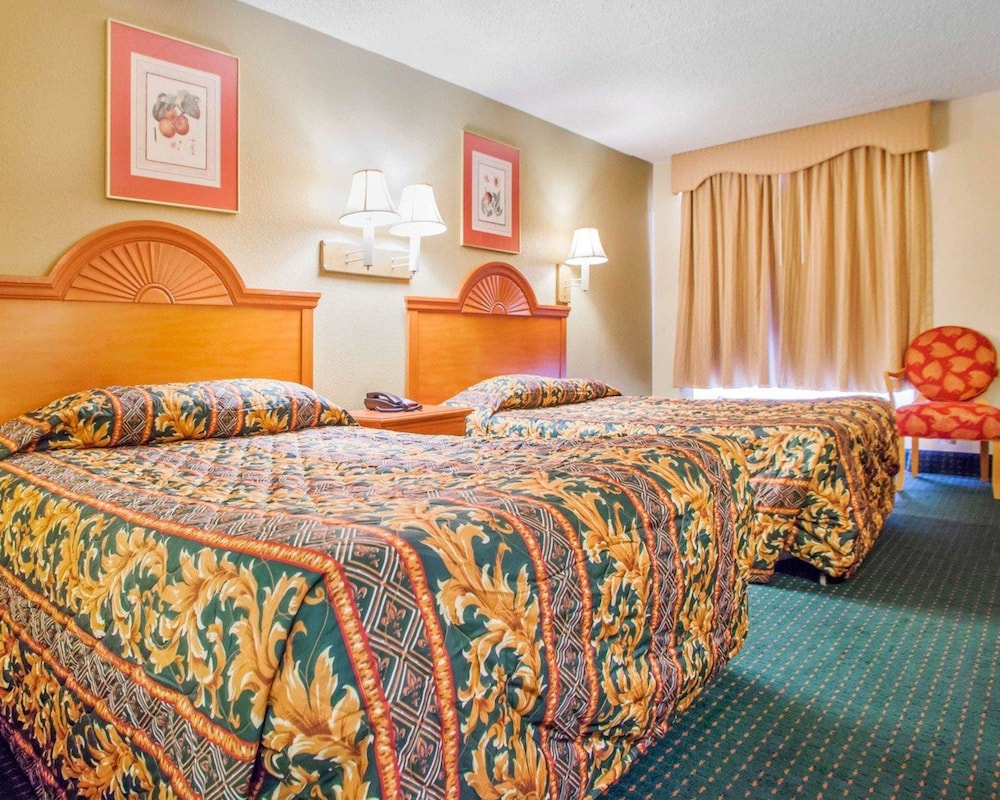 Standard Double Room, 2 Double Beds, Smoking - Photo 5