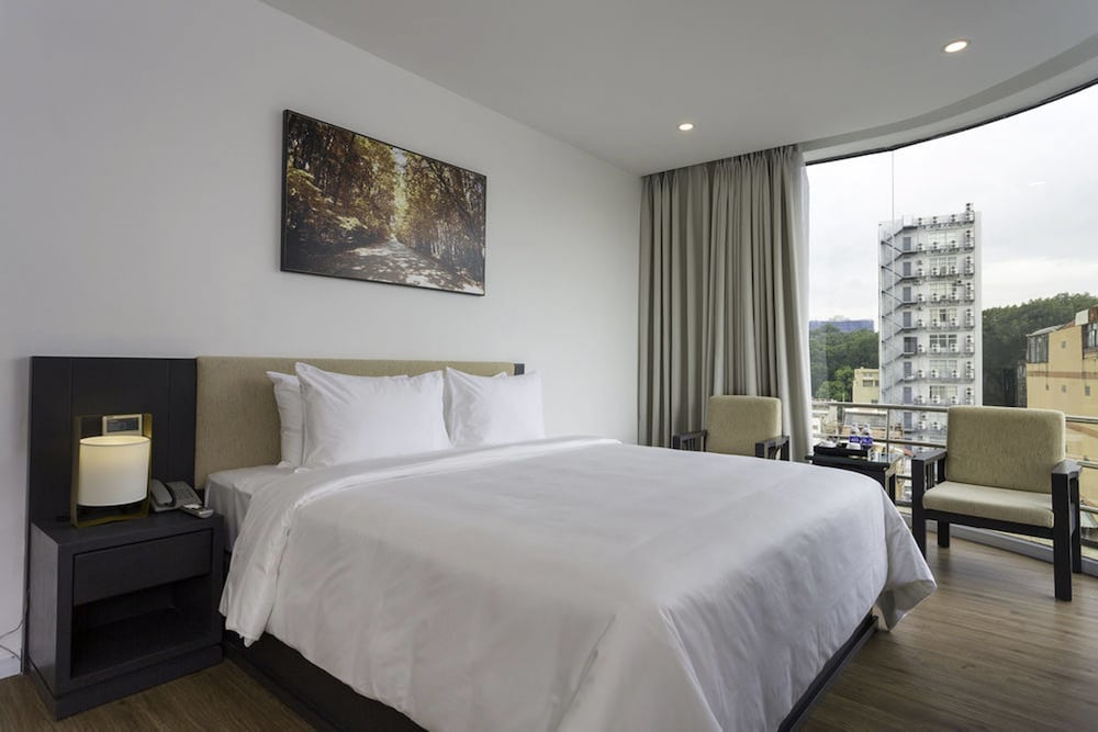 Junior Suite City View photo 3