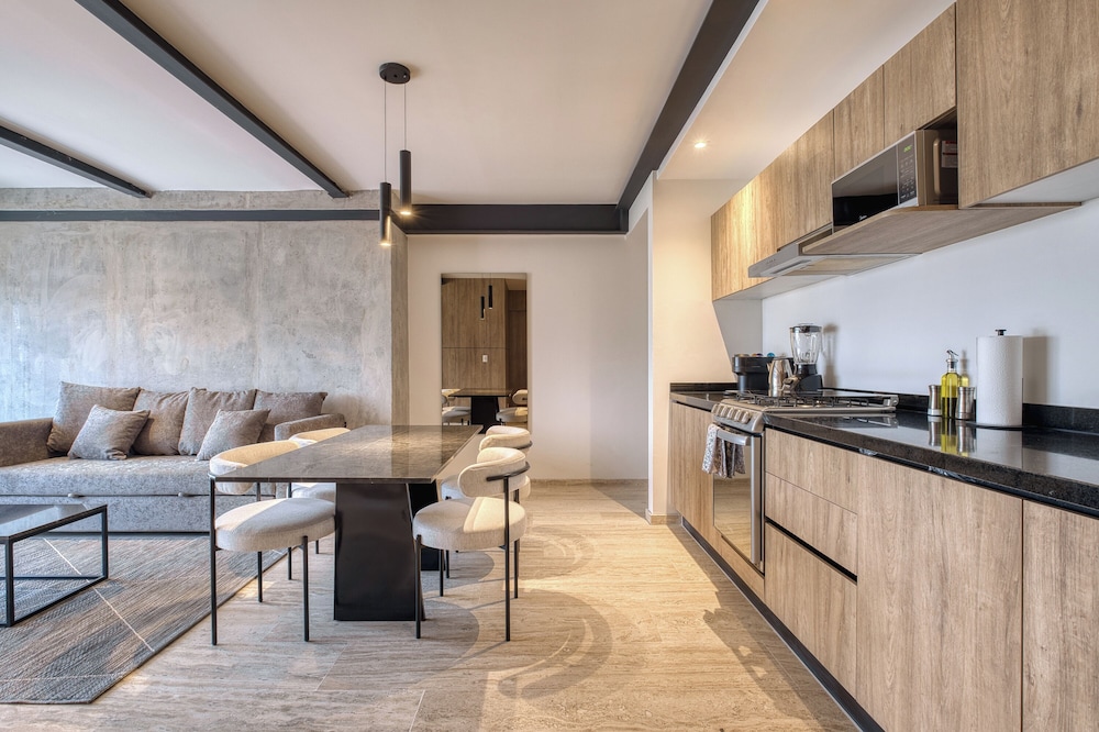 Premier Apartment